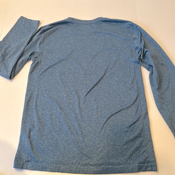 Nike Men’s Dri-Fit Long Sleeves Shirt - Picture 2 of 5